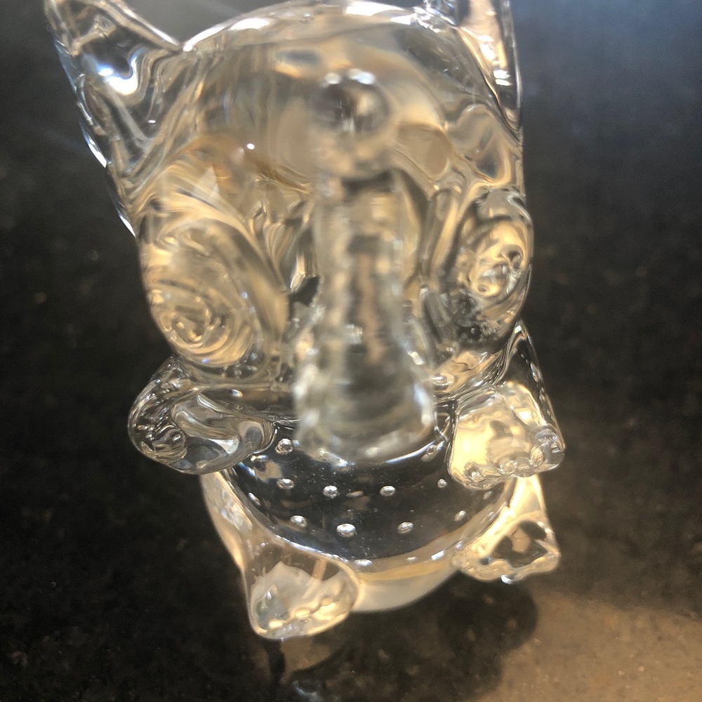 Glass elephant
